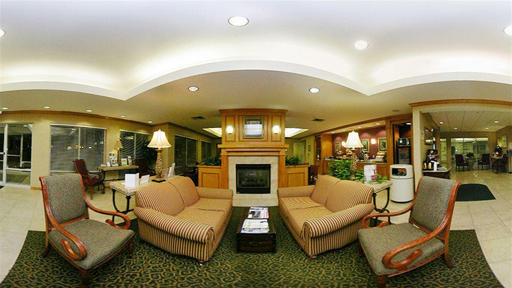 Springhill Suites By Marriott Lawton Exterior photo